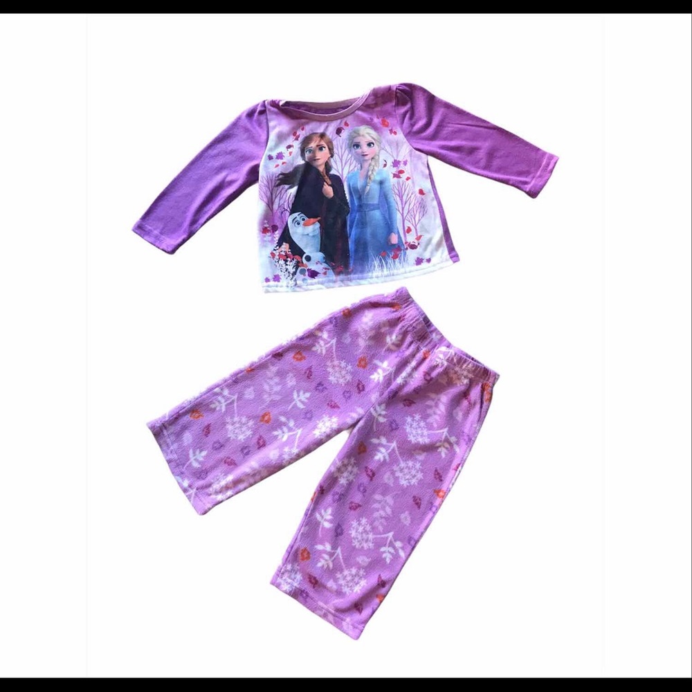Disney Frozen 2 girls purple pajamas. Size…